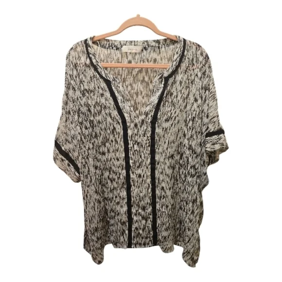 Two By Vince Camuto Black and Cream Blouse - Picture 1 of 6